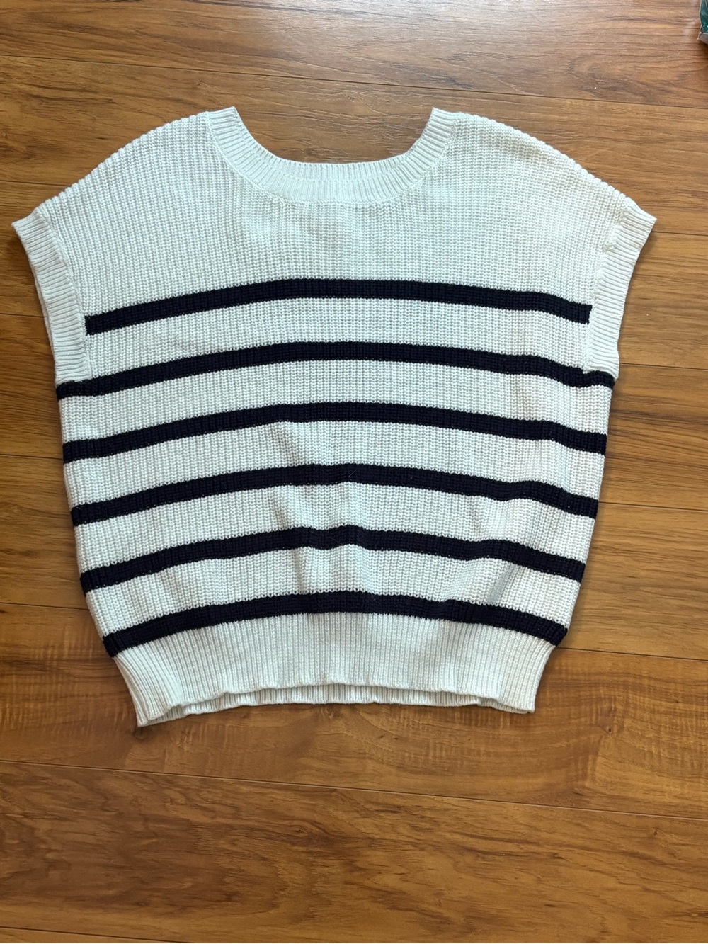 Moon & Madison black & White Striped Knit Sweater Top Medium - Picture 2 of 5